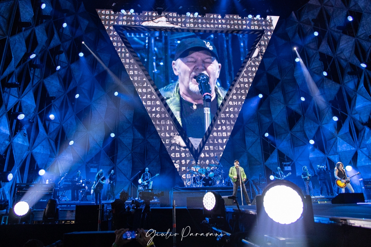 Vasco Rossi all'Olimpico: «Roma mi regala nuove energie. Non smetto più:  farò concerti tutti gli anni»